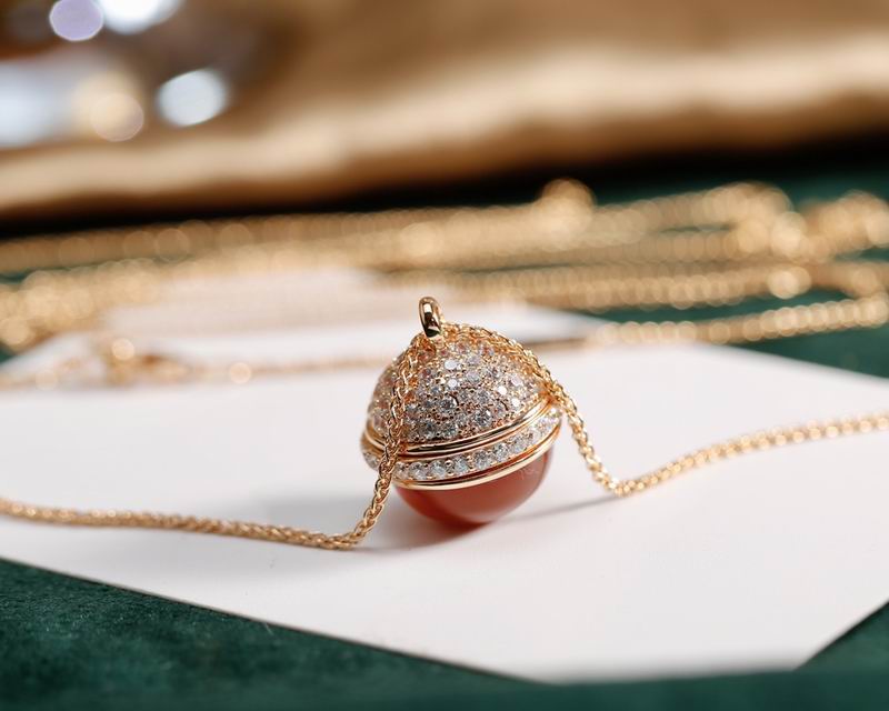 Piaget necklace 04lyx7
